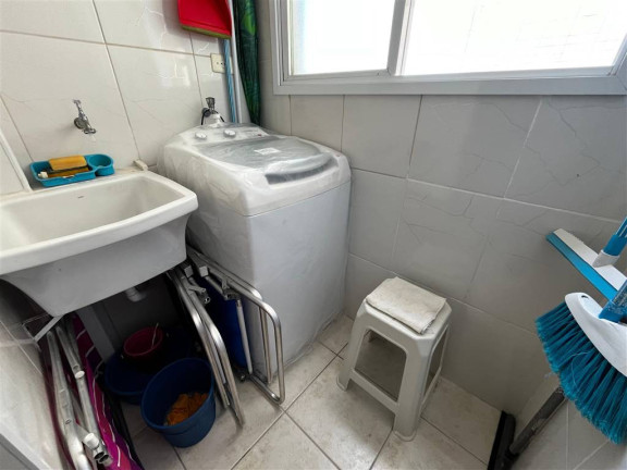 Imagem Apartamento com 1 Quarto à Venda, 45 m² em Maracanã - Praia Grande Imagem Apartamento com 1 Quarto à Venda, 45 m² em Maracanã - Praia Grande
