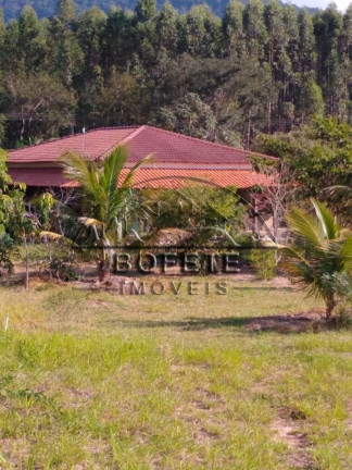 Imagem Imóvel com 4 Quartos à Venda, 10.000 m² em Mirante - Bofete Imagem Imóvel com 4 Quartos à Venda, 10.000 m² em Mirante - Bofete