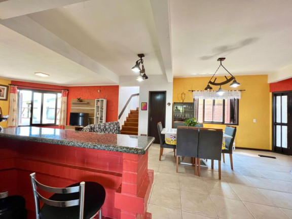 Imagem Sobrado com 4 Quartos à Venda, 380 m² em Jardim Beira Mar - Capao Da Canoa Imagem Sobrado com 4 Quartos à Venda, 380 m² em Jardim Beira Mar - Capao Da Canoa