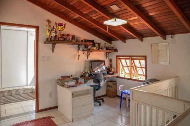 Imagem Casa com 4 Quartos para Alugar, 280 m² em Jurerê Internacional - Florianópolis Imagem Casa com 4 Quartos para Alugar, 280 m² em Jurerê Internacional - Florianópolis