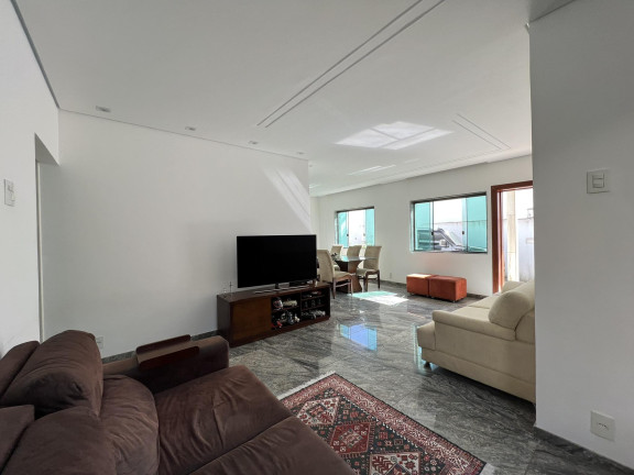 Casa com 3 Quartos à Venda, 195 m² em Sagrada Família - Belo Horizonte