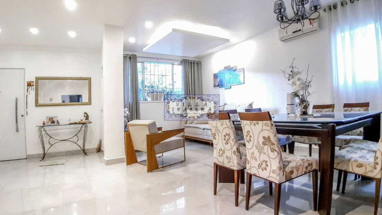 Imagem Imóvel com 5 Quartos à Venda, 365 m² em Grajaú - Rio De Janeiro Imagem Imóvel com 5 Quartos à Venda, 365 m² em Grajaú - Rio De Janeiro