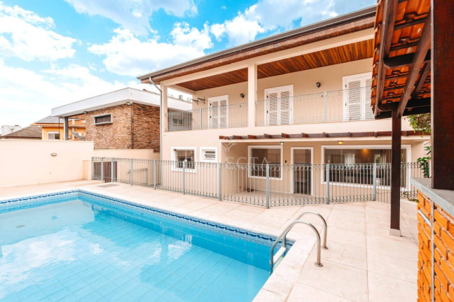 Casa com 5 Quartos à Venda, 400 m² em Alphaville - Santana De Parnaíba
