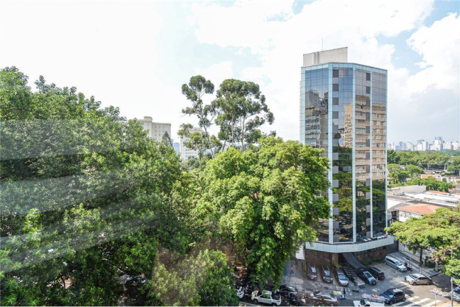 Imagem Apartamento com 3 Quartos à Venda, 177 m² em Itaim Bibi - São Paulo Imagem Apartamento com 3 Quartos à Venda, 177 m² em Itaim Bibi - São Paulo