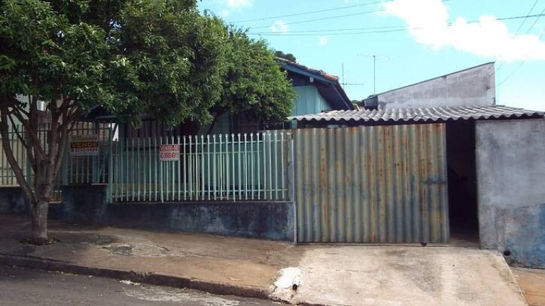 Imagem Casa à Venda, em Jardim Bandeirantes - Arapongas Imagem Casa à Venda, em Jardim Bandeirantes - Arapongas