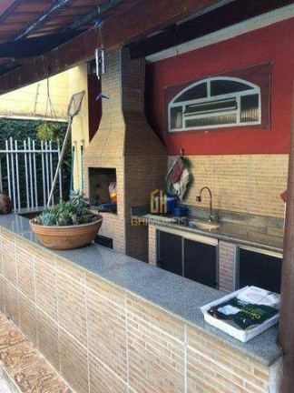 Imagem Casa com 4 Quartos à Venda, 482 m² em Setor Jaó - Goiânia Imagem Casa com 4 Quartos à Venda, 482 m² em Setor Jaó - Goiânia