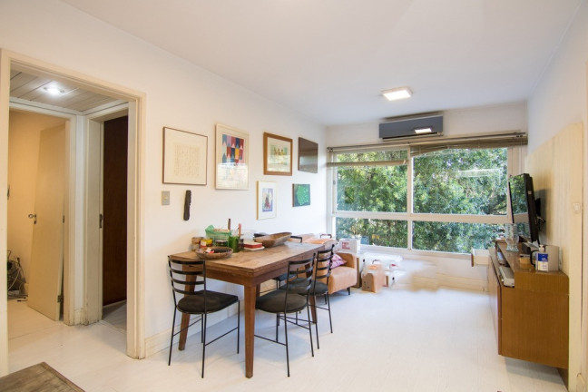 Imagem Imóvel com 2 Quartos à Venda, 82 m² em Petrópolis - Porto Alegre Imagem Imóvel com 2 Quartos à Venda, 82 m² em Petrópolis - Porto Alegre