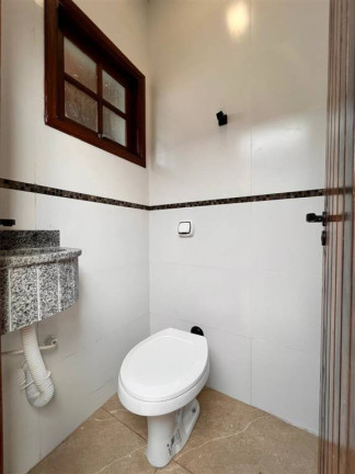 Imagem Casa com 2 Quartos à Venda, em Imperador - Praia Grande Imagem Casa com 2 Quartos à Venda, em Imperador - Praia Grande