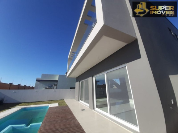Imagem Casa com 3 Quartos à Venda, 400 m² em Laranjal - Pelotas