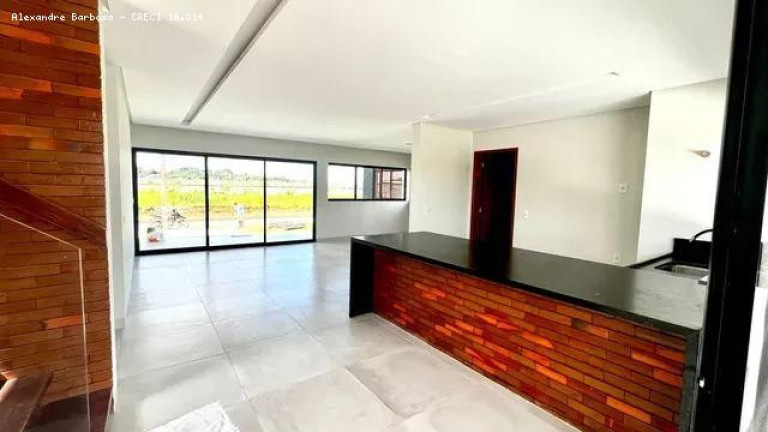 Imagem Casa com 4 Quartos à Venda, 227 m² em Aldeia Dos Camarás - Paudalho Imagem Casa com 4 Quartos à Venda, 227 m² em Aldeia Dos Camarás - Paudalho