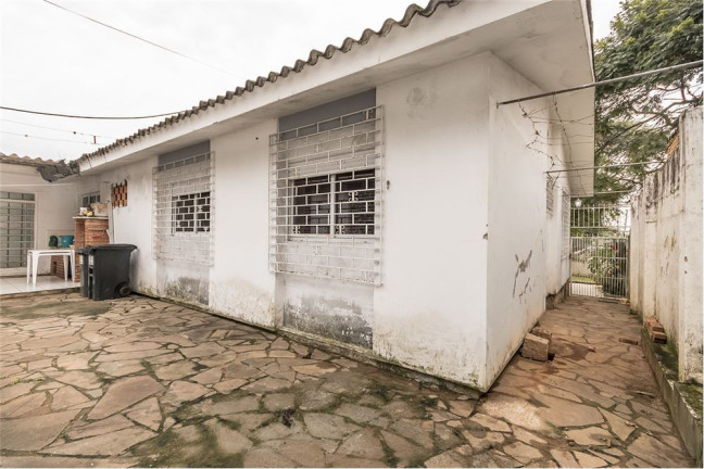 Imagem Casa com 4 Quartos à Venda, em Santa Tereza - Porto Alegre Imagem Casa com 4 Quartos à Venda, em Santa Tereza - Porto Alegre