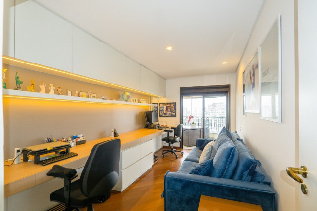 Imagem Apartamento com 3 Quartos à Venda, 201 m² em Moema - São Paulo Imagem Apartamento com 3 Quartos à Venda, 201 m² em Moema - São Paulo