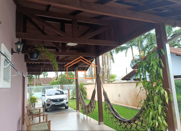 Imagem Casa com 3 Quartos à Venda, 190 m² em Costeira - Balneário Barra Do Sul Imagem Casa com 3 Quartos à Venda, 190 m² em Costeira - Balneário Barra Do Sul