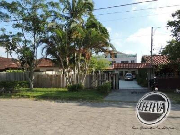 Imagem Casa com 3 Quartos à Venda, 280 m² em Centro - Guaratuba Imagem Casa com 3 Quartos à Venda, 280 m² em Centro - Guaratuba