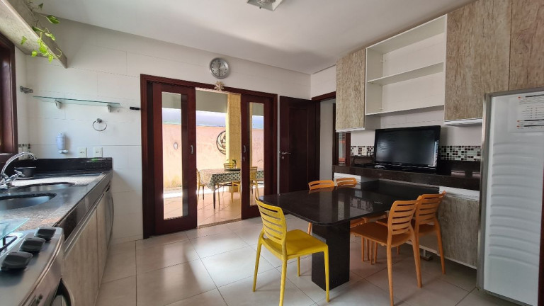 Imagem Imóvel com 4 Quartos para Alugar, 258 m² em Parque Do Jiqui - Parnamirim Imagem Imóvel com 4 Quartos para Alugar, 258 m² em Parque Do Jiqui - Parnamirim