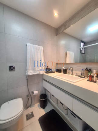 Imagem Apartamento com 4 Quartos à Venda, 180 m² em Barra Da Tijuca - Rio De Janeiro