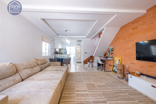 Imagem Casa com 3 Quartos à Venda, 122 m² em Cachoeira Do Bom Jesus - Florianópolis
