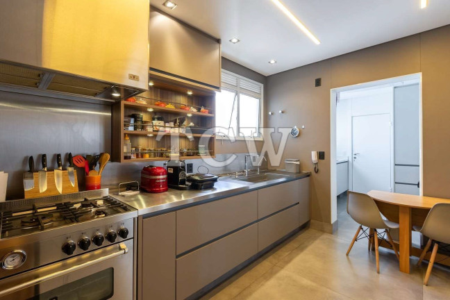 Imagem Apartamento com 3 Quartos à Venda, 210 m² em Moema - São Paulo