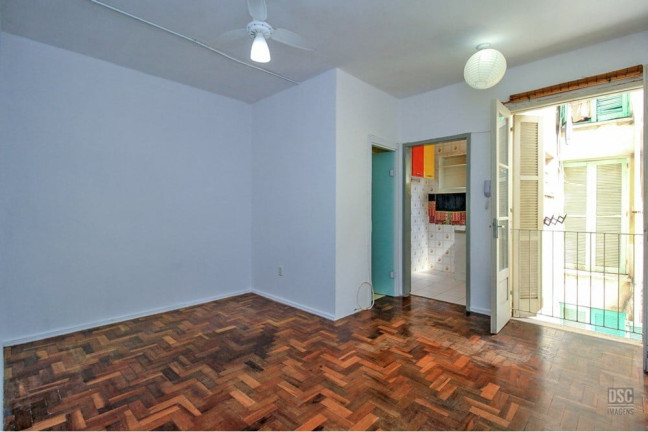 Imagem Imóvel com 1 Quarto à Venda, 26 m² em Santana - Porto Alegre Imagem Imóvel com 1 Quarto à Venda, 26 m² em Santana - Porto Alegre