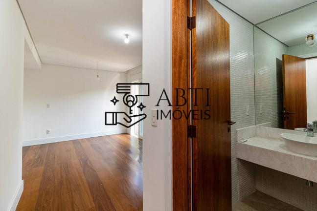 Imagem Casa com 4 Quartos à Venda, 724 m² em Jardim Paulista - São Paulo Imagem Casa com 4 Quartos à Venda, 724 m² em Jardim Paulista - São Paulo
