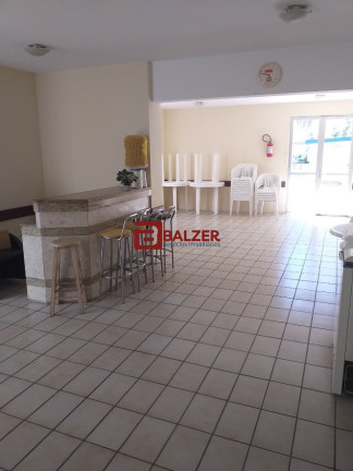 Imagem Apartamento com 1 Quarto à Venda, 32 m² em Centro - Florianópolis Imagem Apartamento com 1 Quarto à Venda, 32 m² em Centro - Florianópolis
