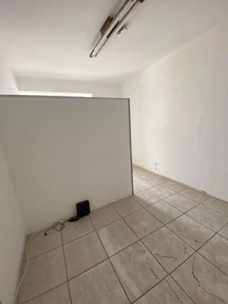 Sala Comercial à Venda ou Locação, 26 m² em Centro - Sorocaba