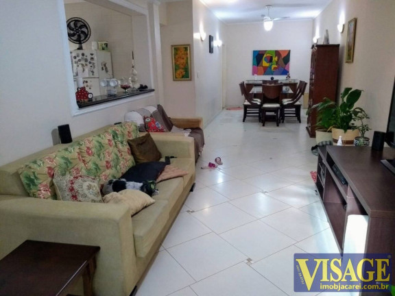 Imagem Casa com 3 Quartos à Venda, 313 m² em Centro - Jacareí Imagem Casa com 3 Quartos à Venda, 313 m² em Centro - Jacareí