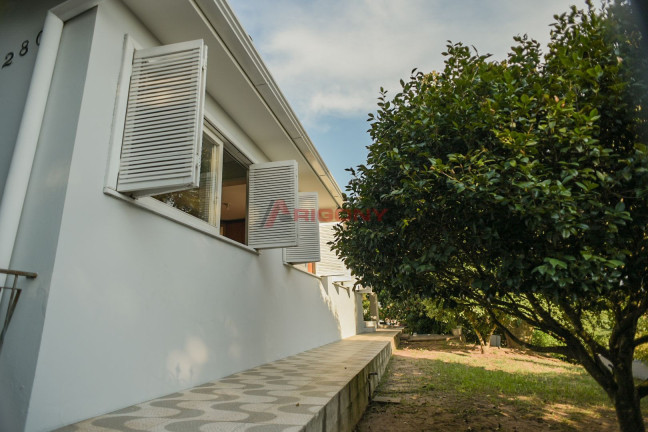Imagem Casa com 4 Quartos à Venda, 170 m² em Itararé - Santa Maria Imagem Casa com 4 Quartos à Venda, 170 m² em Itararé - Santa Maria