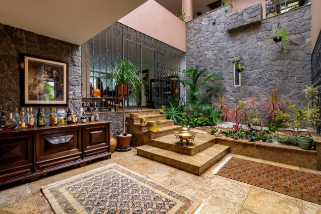 Imagem Casa com 4 Quartos à Venda, em Butantã - São Paulo Imagem Casa com 4 Quartos à Venda, em Butantã - São Paulo