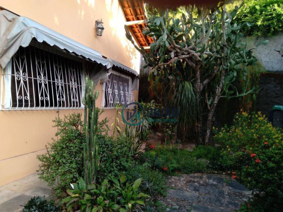 Imagem Casa com 5 Quartos à Venda, 209 m² em Itaipu - Niterói Imagem Casa com 5 Quartos à Venda, 209 m² em Itaipu - Niterói