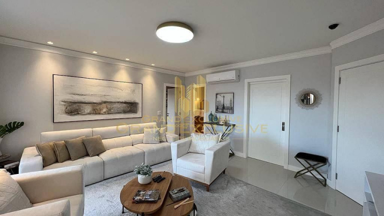 Imagem Apartamento com 3 Quartos à Venda, 140 m² em Centro - Balneário Camboriú Imagem Apartamento com 3 Quartos à Venda, 140 m² em Centro - Balneário Camboriú