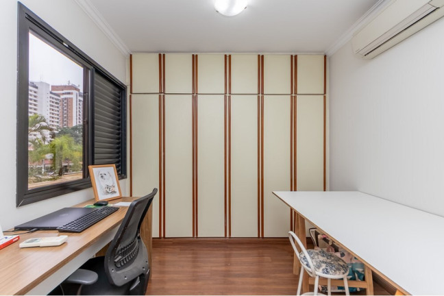 Imagem Imóvel com 3 Quartos à Venda, 101 m² em Moema - São Paulo Imagem Imóvel com 3 Quartos à Venda, 101 m² em Moema - São Paulo