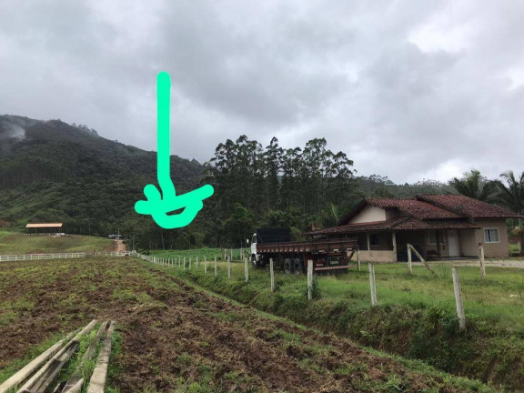 Imagem Chácara com 2 Quartos à Venda, 4.341 m² em Oliveira - Tijucas Imagem Chácara com 2 Quartos à Venda, 4.341 m² em Oliveira - Tijucas