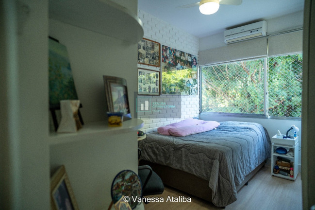 Imagem Imóvel com 3 Quartos à Venda, 101 m² em Humaitá - Rio De Janeiro Imagem Imóvel com 3 Quartos à Venda, 101 m² em Humaitá - Rio De Janeiro