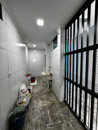 Imagem Sobrado com 5 Quartos à Venda, 286 m² em Canto Do Forte - Praia Grande Imagem Sobrado com 5 Quartos à Venda, 286 m² em Canto Do Forte - Praia Grande