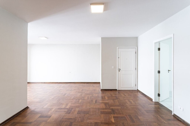 Imagem Apartamento com 3 Quartos à Venda, 126 m² em Itaim Bibi - São Paulo Imagem Apartamento com 3 Quartos à Venda, 126 m² em Itaim Bibi - São Paulo