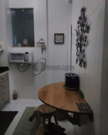 Imagem Imóvel com 2 Quartos à Venda, 80 m² em Centro - Niterói Imagem Imóvel com 2 Quartos à Venda, 80 m² em Centro - Niterói