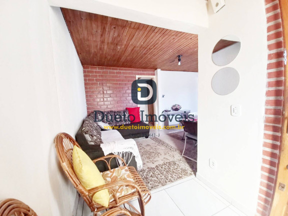 Imagem Casa com 3 Quartos à Venda, 100 m² em Camobi - Santa Maria