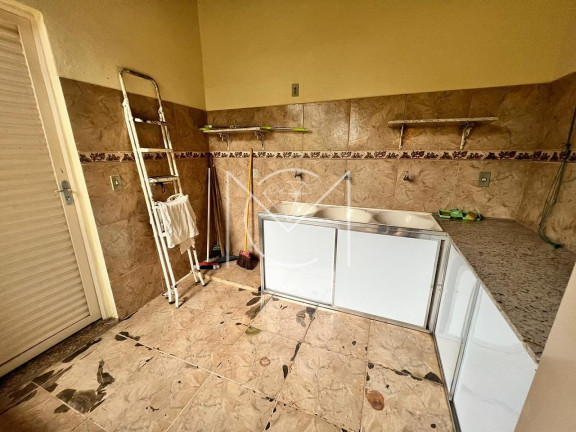 Imagem Casa com 5 Quartos à Venda, 300 m² em Vila Ipê Amarelo - Contagem