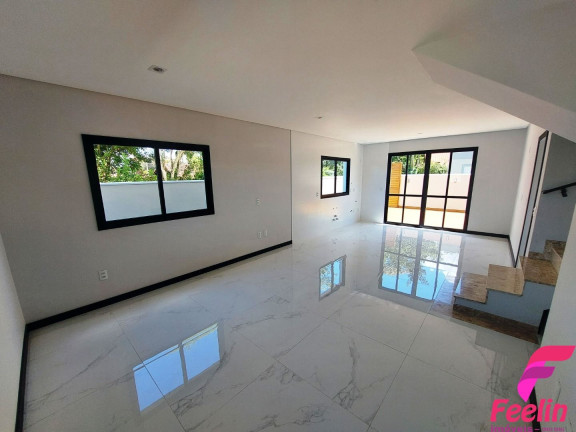 Imagem Casa com 3 Quartos à Venda, 142 m² em Campeche - Florianópolis Imagem Casa com 3 Quartos à Venda, 142 m² em Campeche - Florianópolis