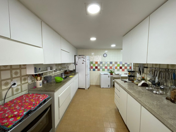 Imagem Apartamento com 4 Quartos à Venda, 159 m² em Ingá - Niterói