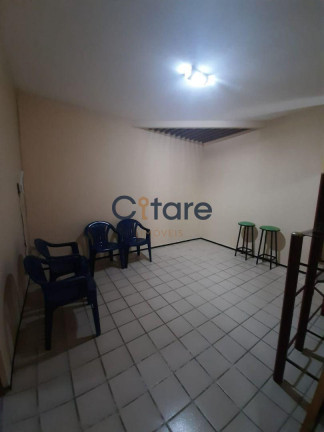 Imagem Casa com 4 Quartos à Venda, 157 m² em Serrinha - Fortaleza Imagem Casa com 4 Quartos à Venda, 157 m² em Serrinha - Fortaleza