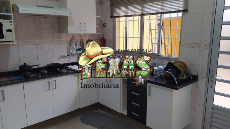 Imagem Casa com 3 Quartos à Venda, 370 m² em Vila Mogilar - Mogi Das Cruzes