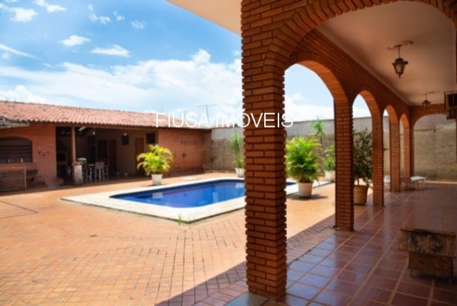 Casa com 4 Quartos à Venda,  em Jardim Paulistano - Ribeirão Preto