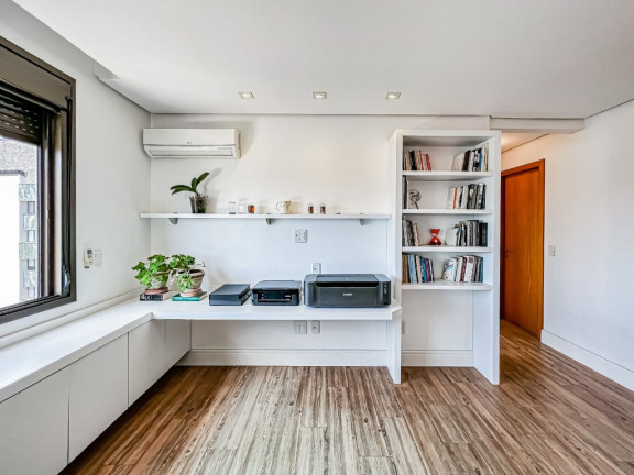 Imagem Apartamento com 3 Quartos à Venda, 168 m² em Rio Branco - Porto Alegre Imagem Apartamento com 3 Quartos à Venda, 168 m² em Rio Branco - Porto Alegre