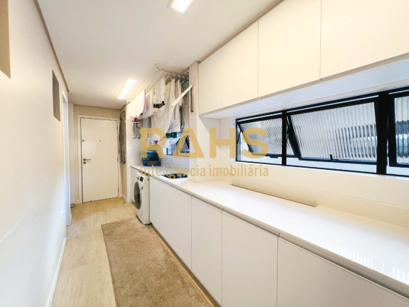 Imagem Apartamento com 3 Quartos à Venda, 198 m² em Atiradores - Joinville
