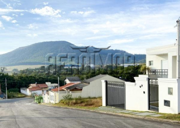 Imagem Terreno à Venda, 250 m² em Guaripocaba - Bragança Paulista Imagem Terreno à Venda, 250 m² em Guaripocaba - Bragança Paulista