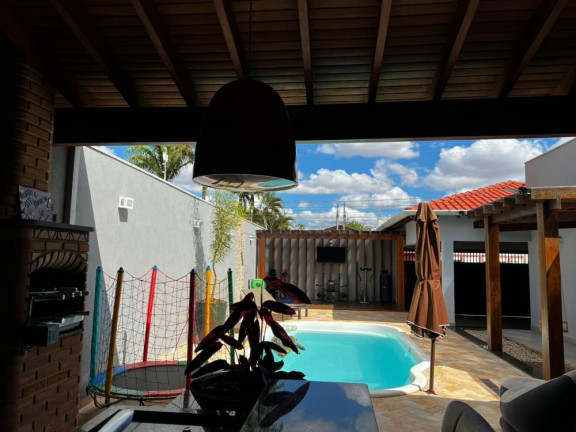 Imagem Casa com 2 Quartos à Venda, 197 m² em Quinta Da Bela Olinda - Bauru Imagem Casa com 2 Quartos à Venda, 197 m² em Quinta Da Bela Olinda - Bauru
