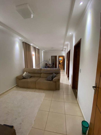 Imagem Casa com 3 Quartos à Venda, 540 m² em Vila Pinheiro - Pirassununga Imagem Casa com 3 Quartos à Venda, 540 m² em Vila Pinheiro - Pirassununga