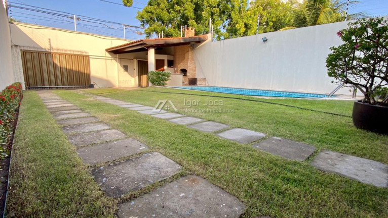 Imagem Casa com 4 Quartos à Venda, 315 m² em Sapiranga - Fortaleza Imagem Casa com 4 Quartos à Venda, 315 m² em Sapiranga - Fortaleza